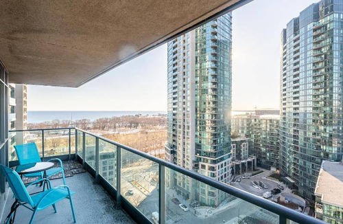 Fort York Apartment | 135 m² Apartment ∙ 3 bedrooms ∙ 8 guests