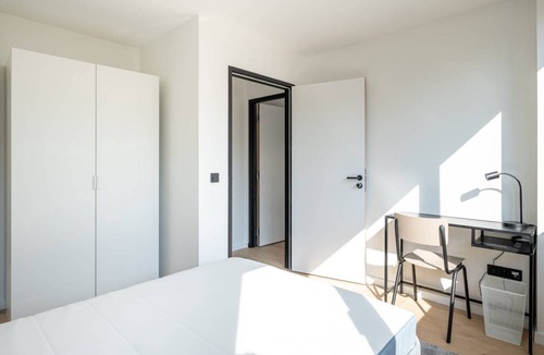 Clichy Resort | 135 m² Private room ∙ 1 bedroom ∙ 1 guest