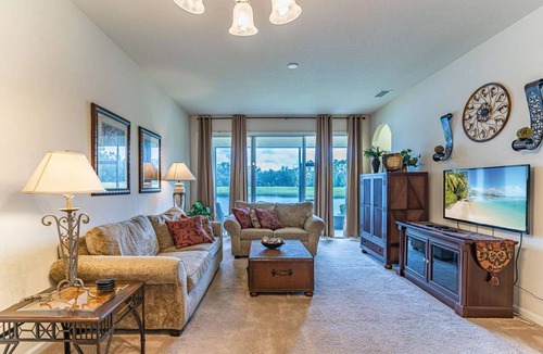 Trafalgar Village Apartment | 139 m² Apartment ∙ 3 bedrooms ∙ 6 guests