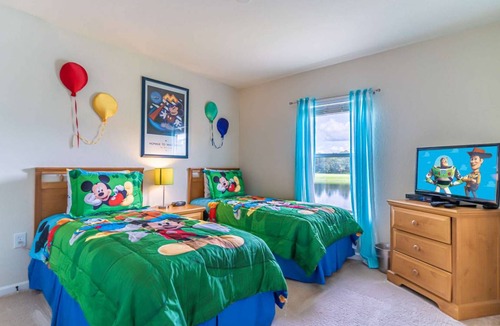 Trafalgar Village Apartment | 139 m² Apartment ∙ 3 bedrooms ∙ 6 guests