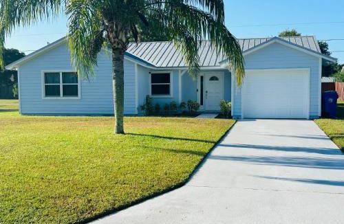 Florida Ridge House | 139 m² House ∙ 3 bedrooms ∙ 7 guests
