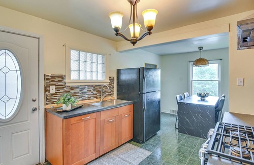 Clairton House | 14 Mi to Pittsburgh: Clairton Trailside Retreat
