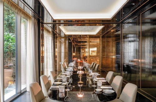 Champs-Elysees Hotel | 141 m² Hotel ∙ 127 guests