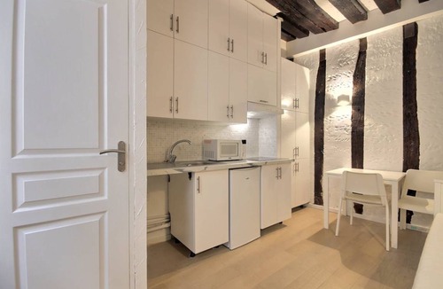 Archives Apartment | 15 m² Apartment ∙ 1 guest