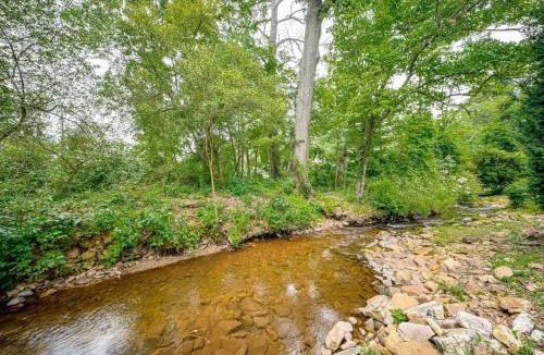 Mingoville House | 15 Mi to Penn State: Hideaway w/Fire Pit!