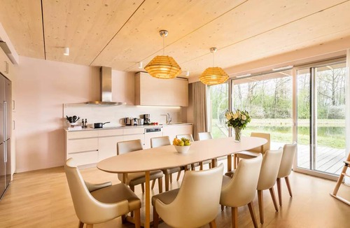 Bailly-Romainvilliers House | 150 m² Mobile home ∙ 5 bedrooms ∙ 10 guests