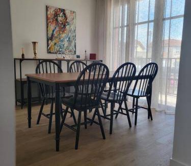 Aulnay-sous-Bois Villa | 150 m² Villa ∙ 3 bedrooms ∙ 6 guests