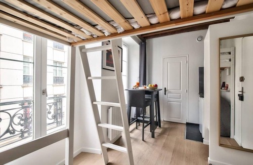 Strasbourg -Saint-Denis Apartment | 16 m² Apartment ∙ 3 guests