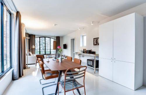 Quartier du Petit-Montrouge Apartment | 160 m² Apartment ∙ 4 bedrooms ∙ 10 guests