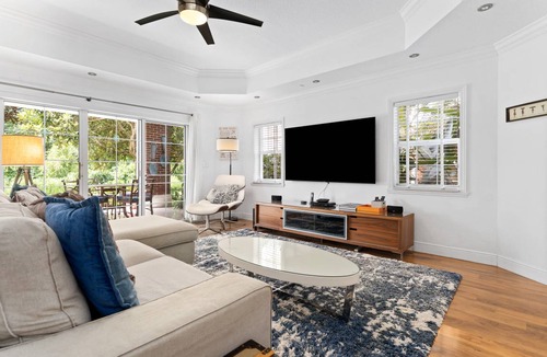 Reunion Condo | 163 m² Condo ∙ 3 bedrooms ∙ 8 guests
