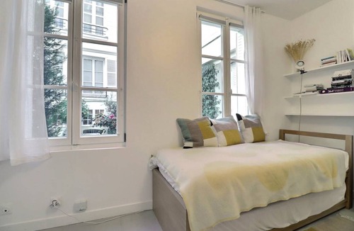 Quartier de la Monnaie Apartment | 17 m² Apartment ∙ 2 guests