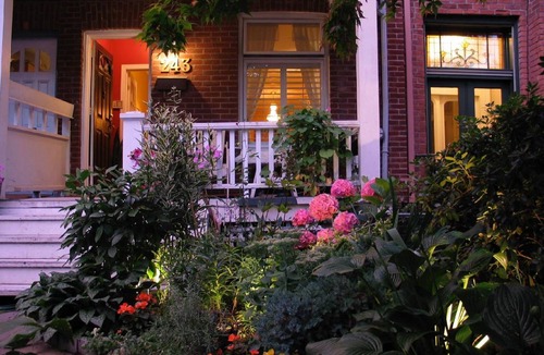 Cabbagetown South Bed & Breakfast | 18 m² Bed and breakfast ∙ 2 guests