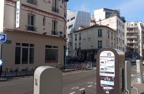 Saint-Lambert Hostel | 18 m² Hostel ∙ 20 guests