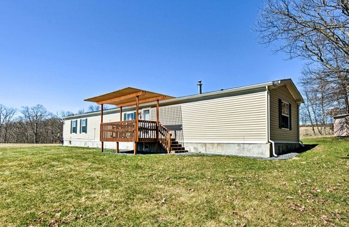 Dornsife House | 180-Acre Farm: 'The Lodge' in Klingerstown!