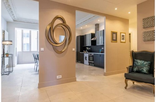 Champs-Elysees Apartment | 180 m² Apartment ∙ 3 bedrooms ∙ 6 guests