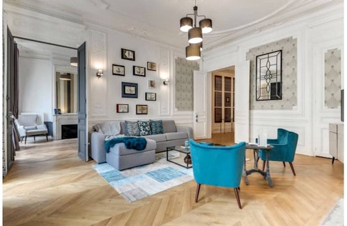 Quartier Saint-Georges Apartment | 180 m² Apartment ∙ 4 bedrooms ∙ 6 guests