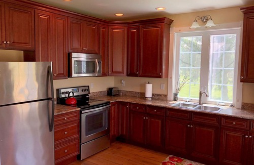 Fultonham House | 1800's Renovated Farmhouse with All Modern Conveniences