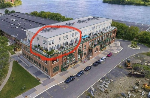 Cornwall Condo | 1800 sq ft 2 storey penthouse on the river
