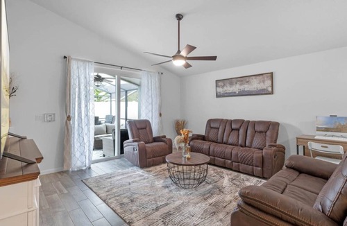 Weston Hills Villa | 186 m² Villa ∙ 4 bedrooms ∙ 8 guests