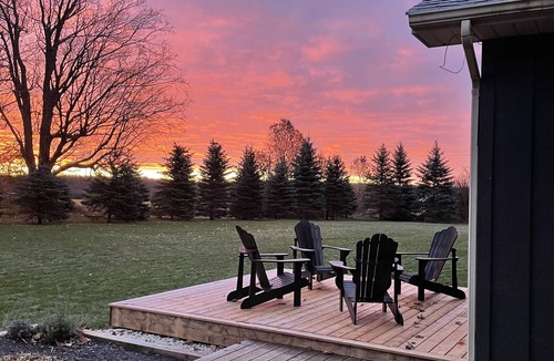Grey Highlands House | 1870 Renovated Historic School House close to Ski Hills Winter Seasonal Rental
