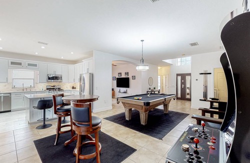 Crescent Lakes House | 188 m² House ∙ 4 bedrooms ∙ 10 guests