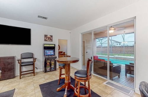 Crescent Lakes House | 188 m² House ∙ 4 bedrooms ∙ 10 guests