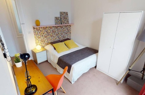 17th Arrondissement Resort | 193 m² Private room ∙ 1 bedroom ∙ 1 guest