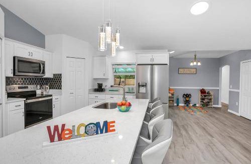 Palm Bay House | 194 m² House ∙ 4 bedrooms ∙ 12 guests