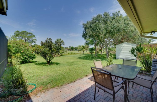 Lakewood Park House | 195 m² House ∙ 3 bedrooms ∙ 6 guests
