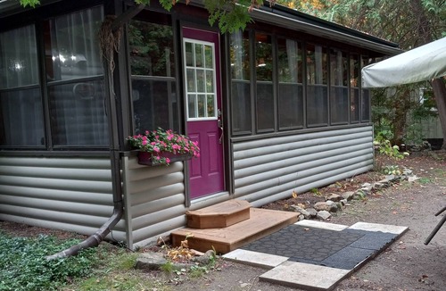 Coboconk Cottage | 1950's Romantic & Whimsical Cottage