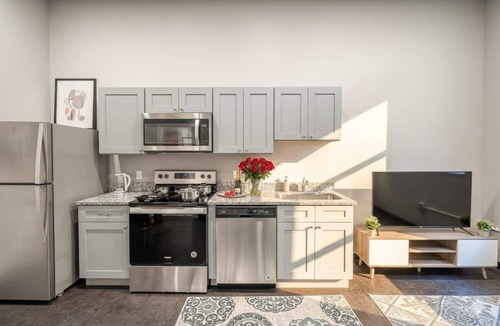 Cultural District Apartment | 1BD Central High Corner Loft Near Bridges Stadium