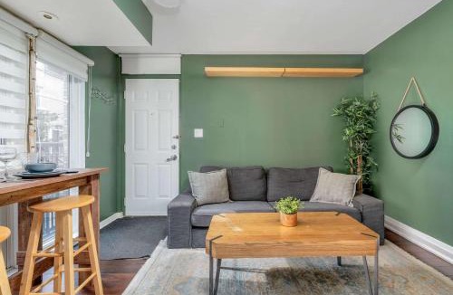 King West Village Apartment | 1BD in Liberty Village beside Lake