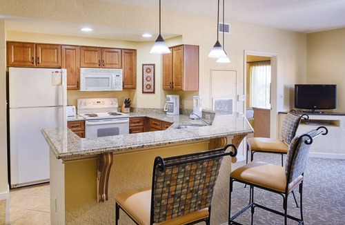 Lake Buena Vista Resort | 1BD/Orlando near Disney - Park Shuttle, 5 Pools, Waterslide, Game Room and more!