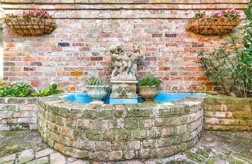 Faubourg Marigny Condo | 1BR 1BA Condo w/pool near Bourbon St - 3 min walk