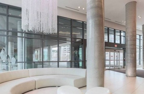 Fort York Condo | 1BR Luxury Suite/Fairmont Mattress/Free Parking!