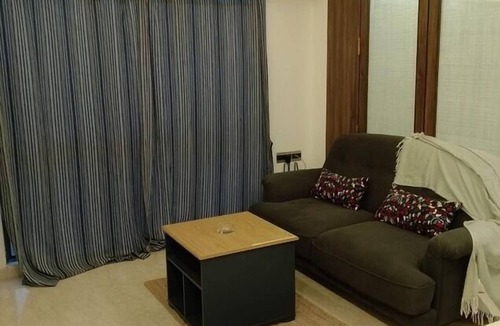 Kurla Apartment | 1BR Service Apartment A-1305 BKC By Florastays