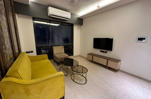 Kurla Apartment | 1BR Service Apartment C-1101 BKC By Florastays