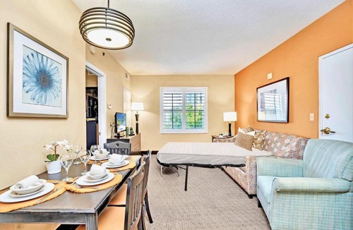Florida Central Atlantic Coast Apartment | 1BR with Two Queen Beds - Pool and Hot Tub-Near Disney