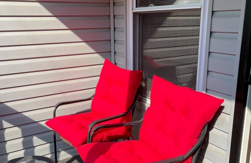 Claysburg Condo | 1st Floor 2/Bedroom 2/Full Bathroom, Wet-bar, Full Kitchen, 3 TVs & More
