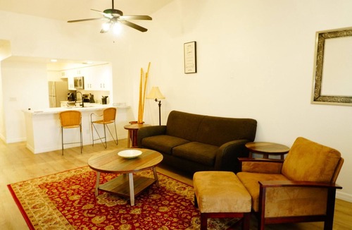 Oak Ridge Condo | 2 Bed/2 Bath Condo