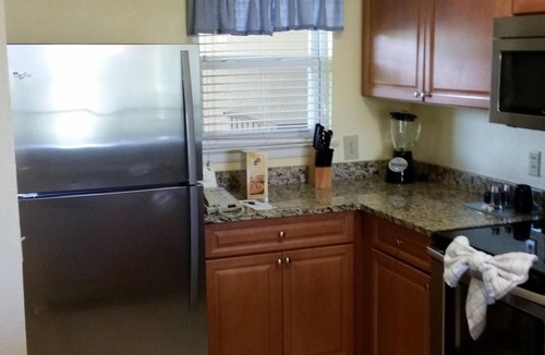 Florida Central Atlantic Coast Condo | 2-BEDRM CONDO: 2 OUTDOOR HOTTUBS: 3 HEATED POOLS: DISNEY ONLY 3 BLOCKS AWAY