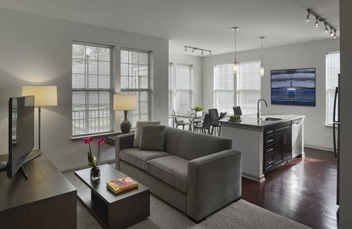 Newtown Square Apartment | 2-Bedroom Apartment - 7-day min. - Background check/Lease Required