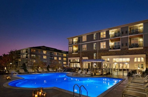 Newtown Square Apartment | 2-Bedroom Apartment - 7-day min. - Background check/Lease Required