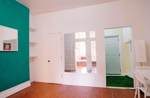 Kensington Market Apartment | 2 bedroom apt near Kensington Market unit 10