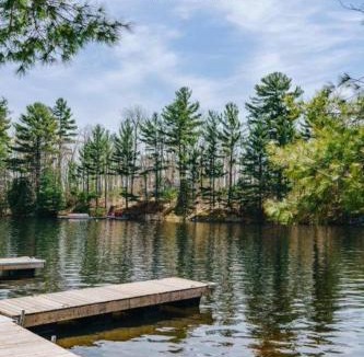 Seguin House | 2 Bedroom Beach Side Cottage On Muskoka Shores