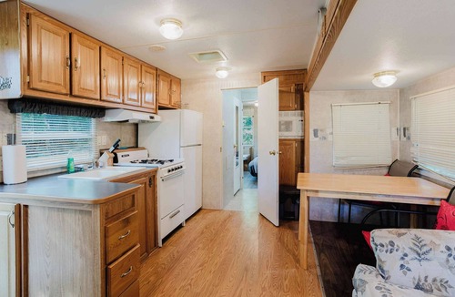 Carling House | 2-bedroom Camper Trailer Cottage #1