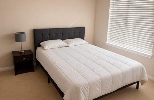 Halton Regional Municipality Apartment | 2 Bedroom Condo in Milton