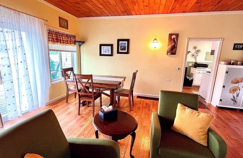 Hammondsport House | 2-bedroom lake house on welcoming Waneta Lake with picturesque views.
