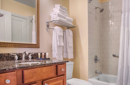 Central Business District Resort | 2 Bedroom Lock-off Suite in Downtown New Orleans for Super Bowl 2025