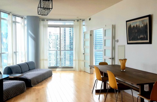 Central Waterfront Apartment | 2 bedroom luxury Lkview